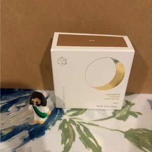Em Cosmetics Moonbeam Cushion Highlighter Aura -